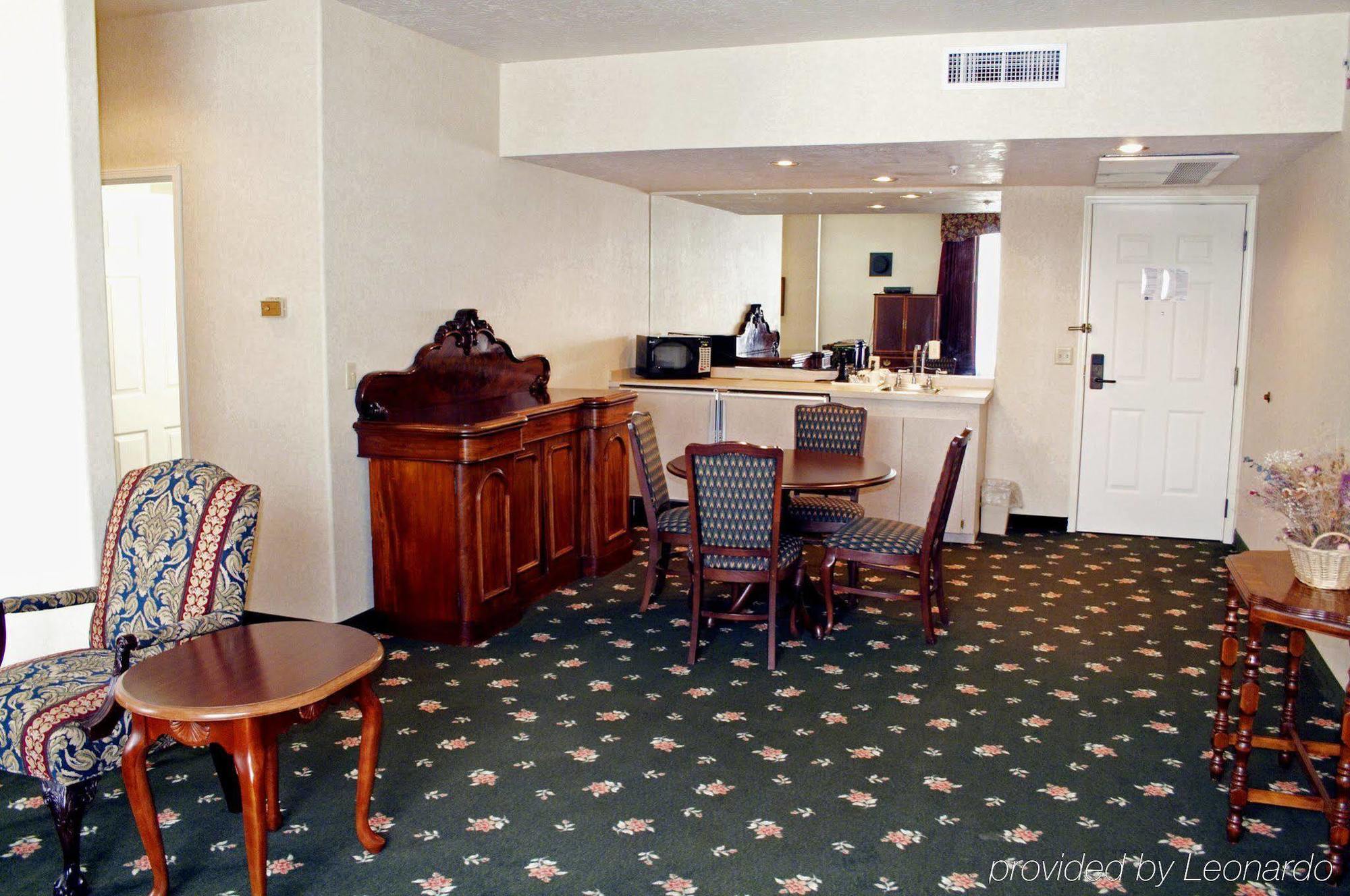 Surestay Hotel By Best Western Eureka Стая снимка